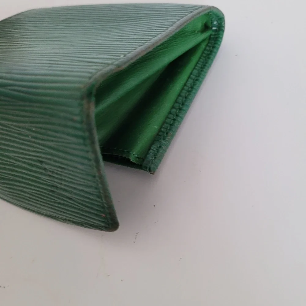 Louis Vuitton Borneo Green Epi Leather Compact Wallet Coin Purse CA0926